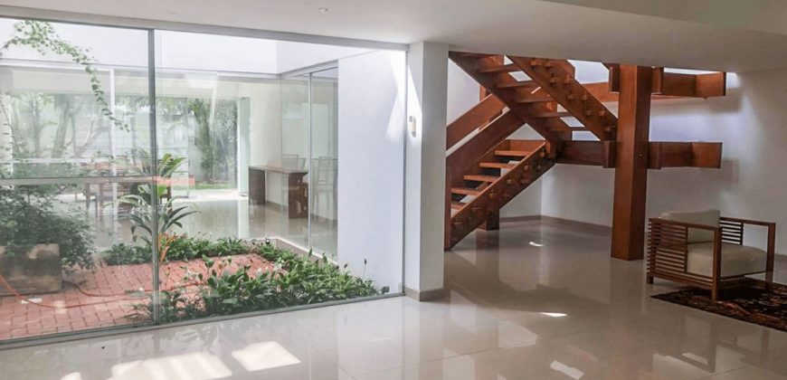 Casa en Venta – Zona Oeste