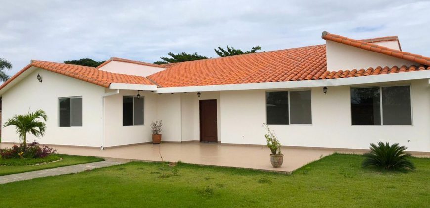 CASA DE CAMPO EN VENTA
