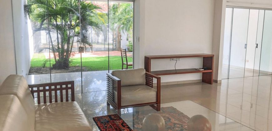 Casa en Venta – Zona Oeste