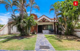 CASA FAMILIAR CON VARIOS AMBIENTES – CONDOMINIO ESPÍRITU SANTO