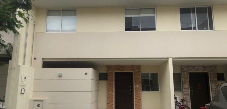 Bello y Elegante Casa en Venta – Condominio LAS PALMAS DEL OESTE II