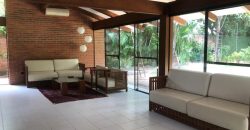 Casa de Lujo en Alquiler – Condominio Zona Oeste