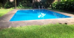 Elegante Casa de Campo en Condominio Cerrado