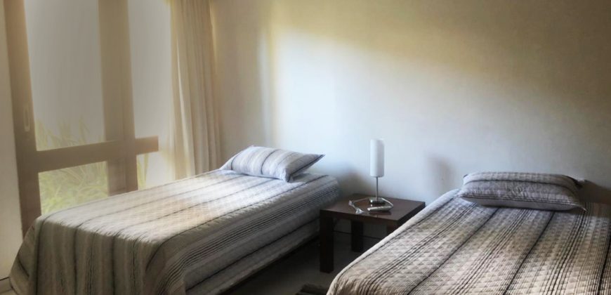 Elegante Casa de Campo en Condominio Cerrado