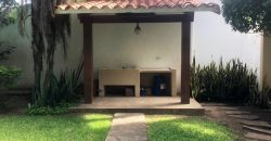 Elegante Casa de Campo en Condominio Cerrado