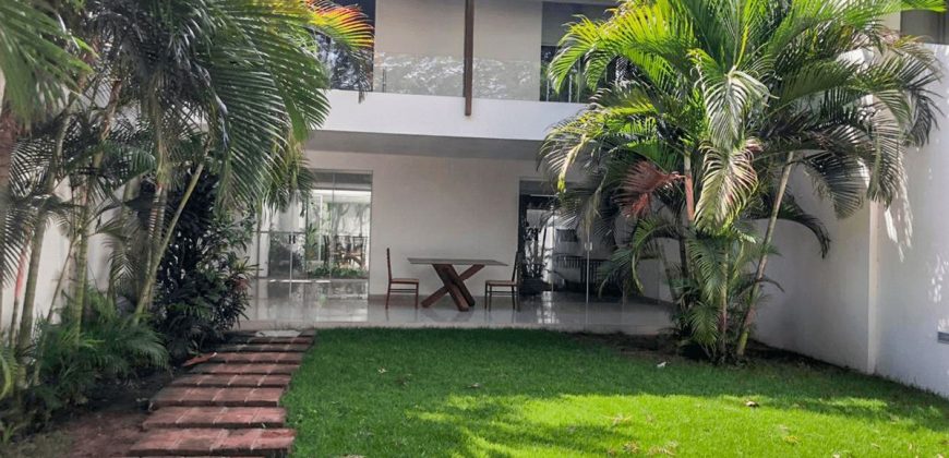 Casa en Venta – Zona Oeste