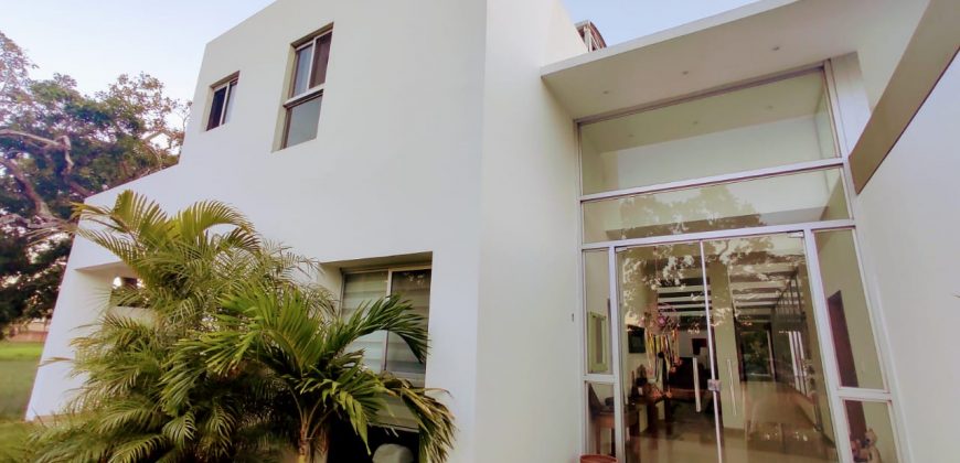 CASA EN ALQUILER CONDOMINIO LA FLORESTA