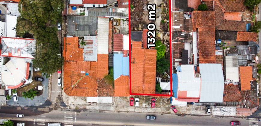 Terreno en Venta – Av. Melchor Pinto