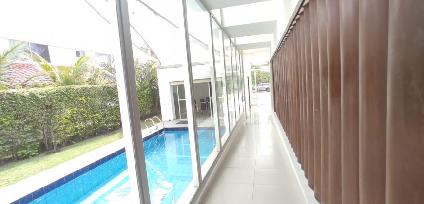 CASA EN ALQUILER CONDOMINIO LA FLORESTA