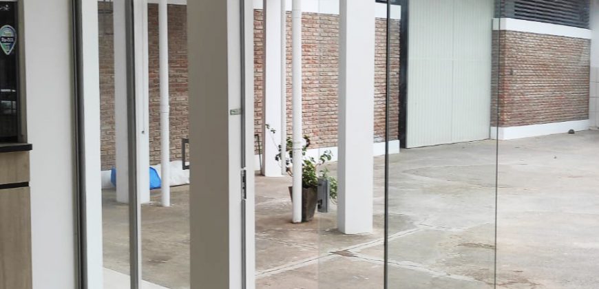 GALPON Y OFICINAS- SANTOS DUMONT