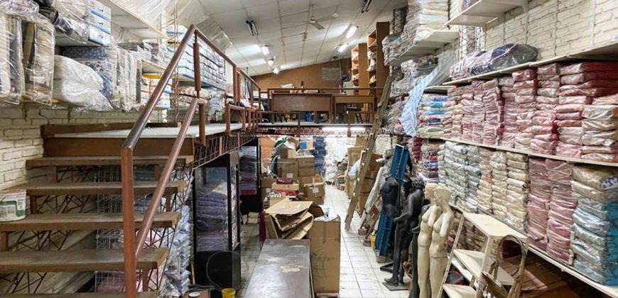 CASA COMERCIAL EN VENTA